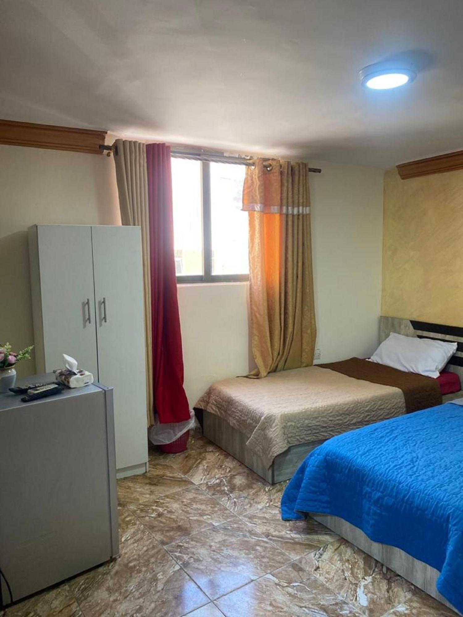 Al-Amer Chalets Akaba Buitenkant foto