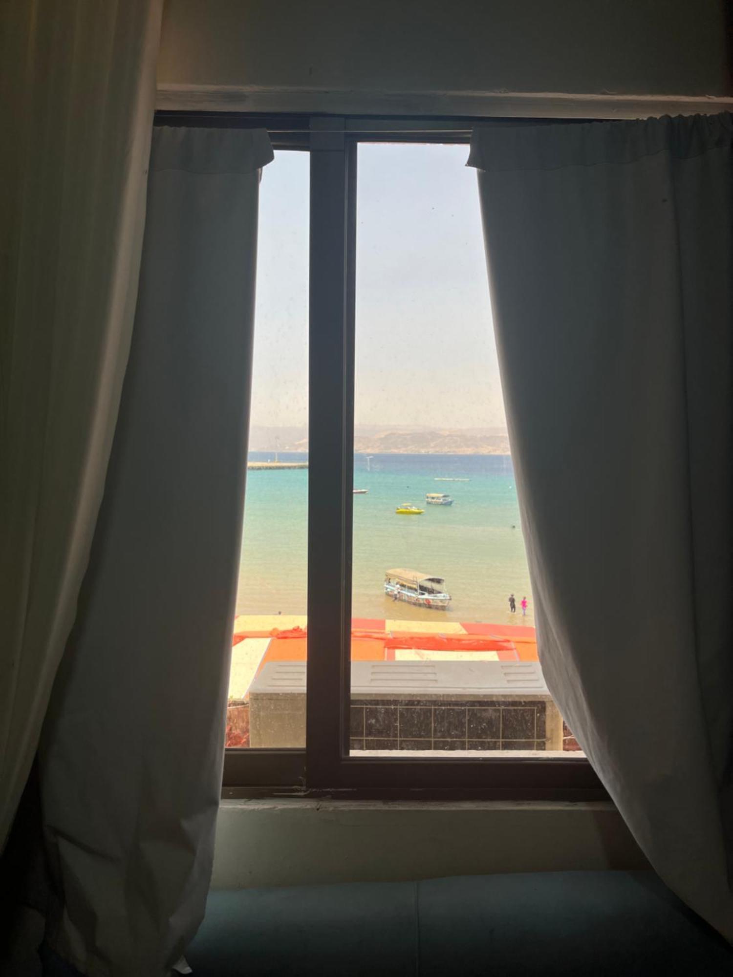 Al-Amer Chalets Akaba Buitenkant foto