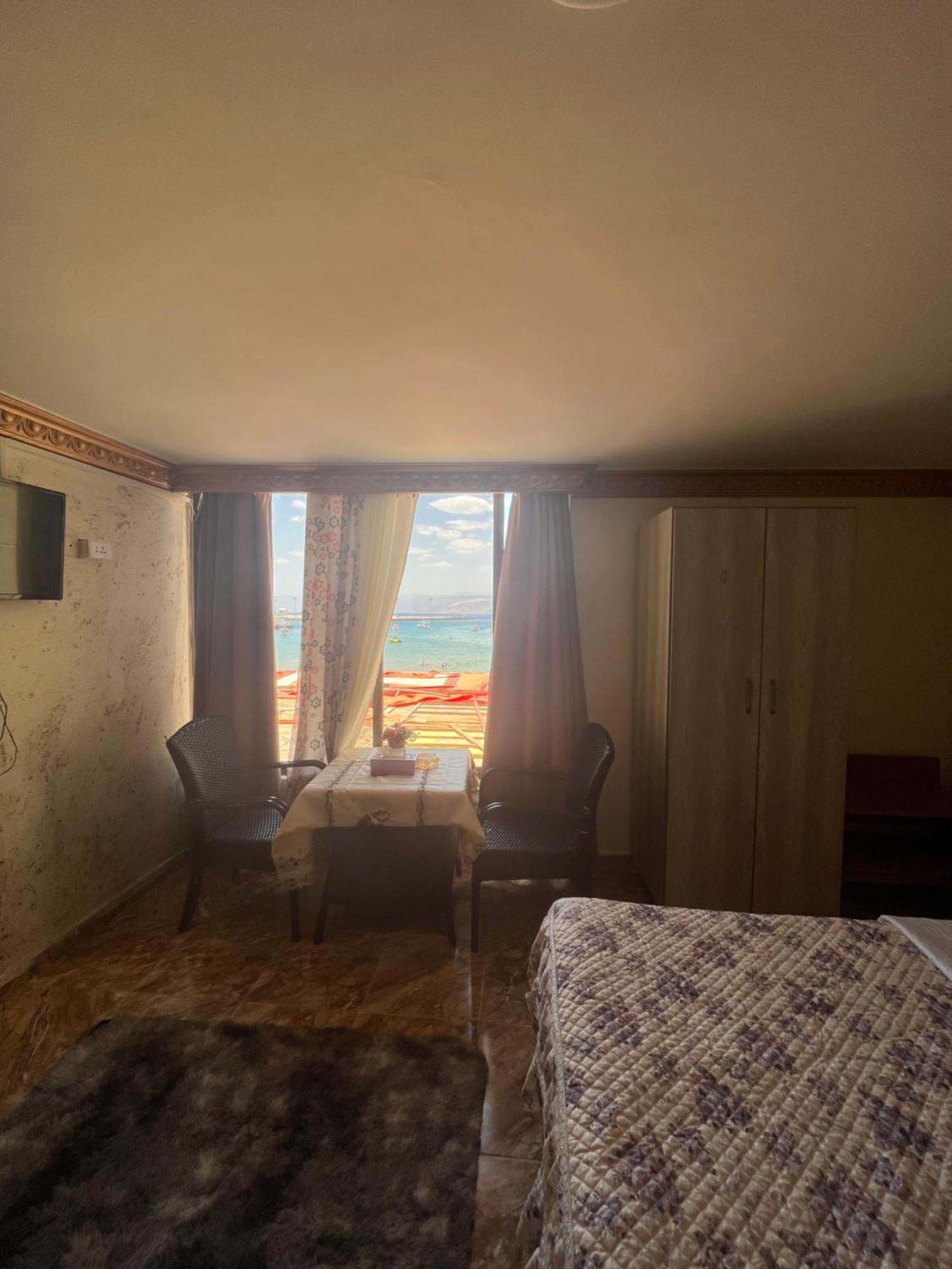 Al-Amer Chalets Akaba Buitenkant foto