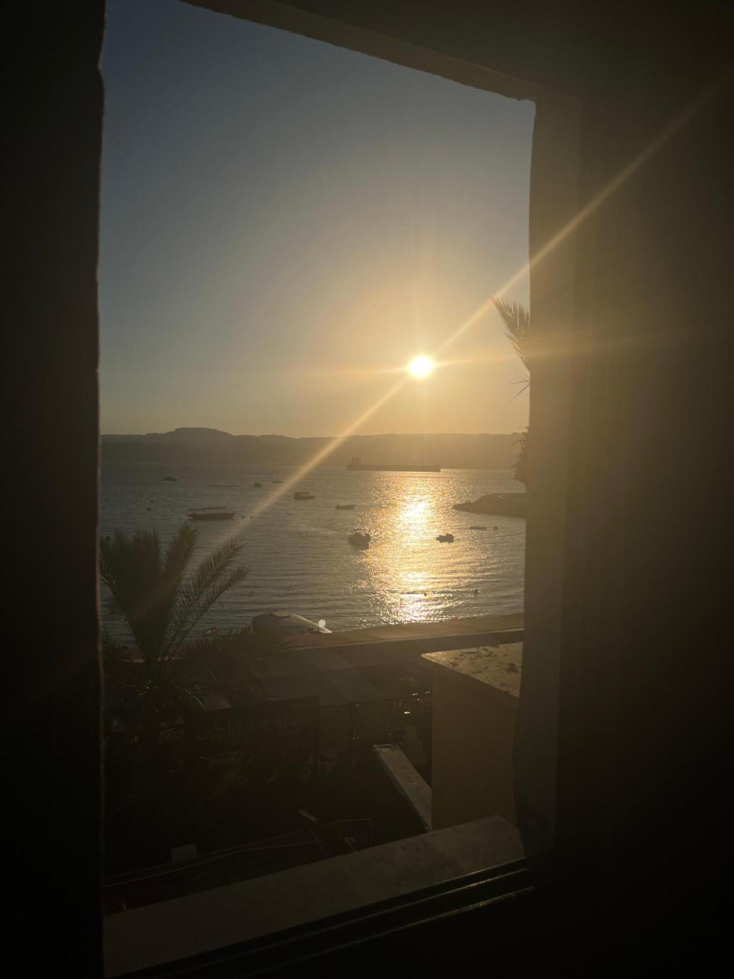 Al-Amer Chalets Akaba Buitenkant foto